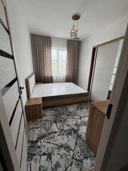 Manzili: Yashnabod<br />
Moʻljali: Kadesheva bozor<br />
Kim