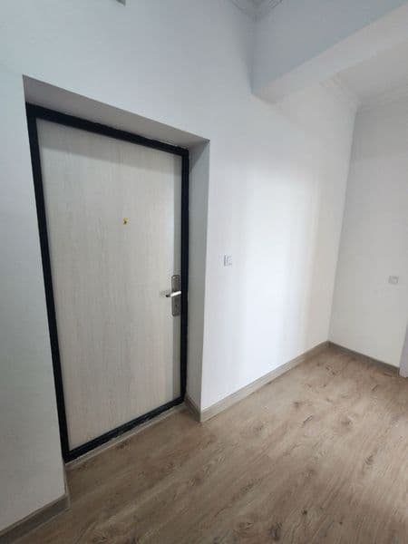 Квартира пустая новая ни кто не жил только кухня — фото 3