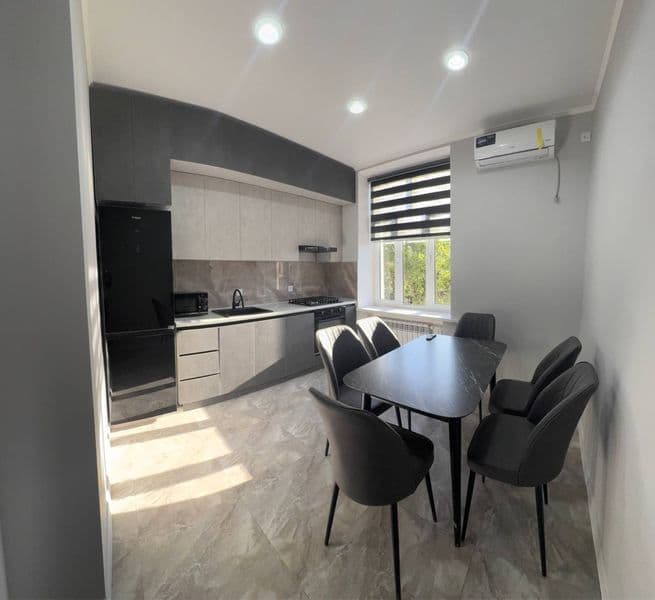 Квартира находится на Лабзаке рядом есть все — фото 2