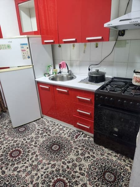 Yunusobod metro bekati<br />
Метро ёнида қулай ва тинч ҳудуд — фото 3