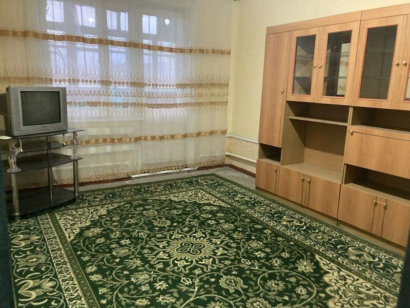 Аренда 2.хонали чорсу версал туйхона олдида оилага берилади 