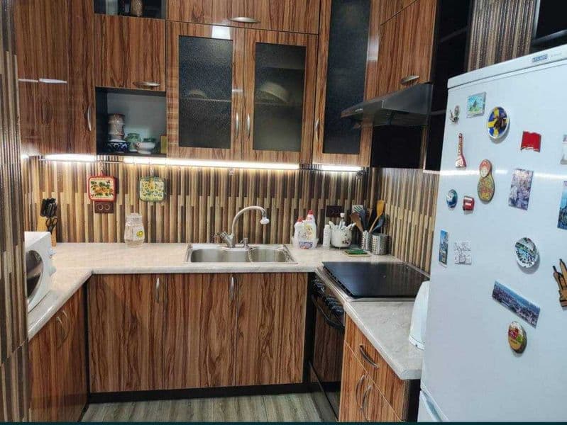 Район: Мирзо-Улугбекский<br />
Адрес: Максим Горький<br />
< — фото 5