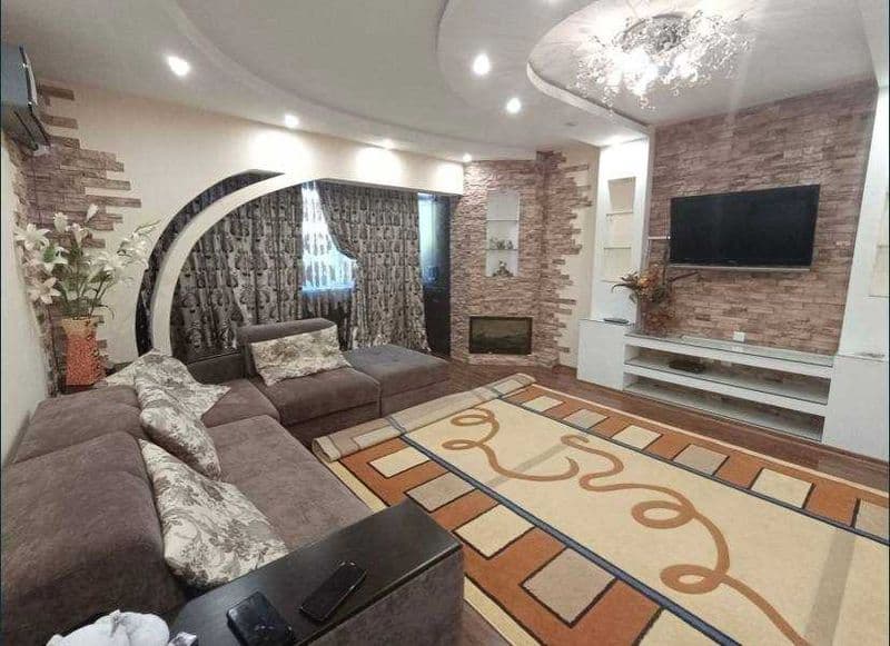 Юнусабад- 6 квартал <br />
3/4/4 <br />
3х комнатная <br />
