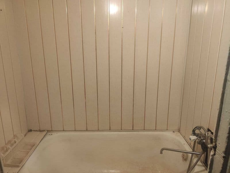 Ремонти ек. Яшаса булади. 2 хона 3 хона килинган. Массив куй — фото 2