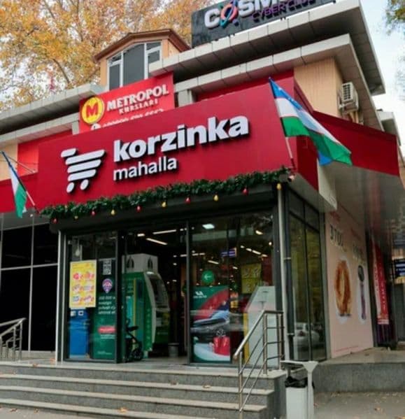 Количество комнат: 3 <br />
Жилая площадь: 42 м²<br />
Площа
