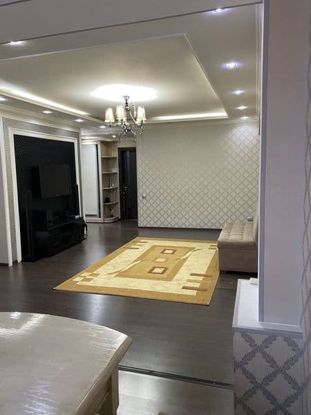 Квартира в центре города напротив алайского рынка, есть рядо — фото 3