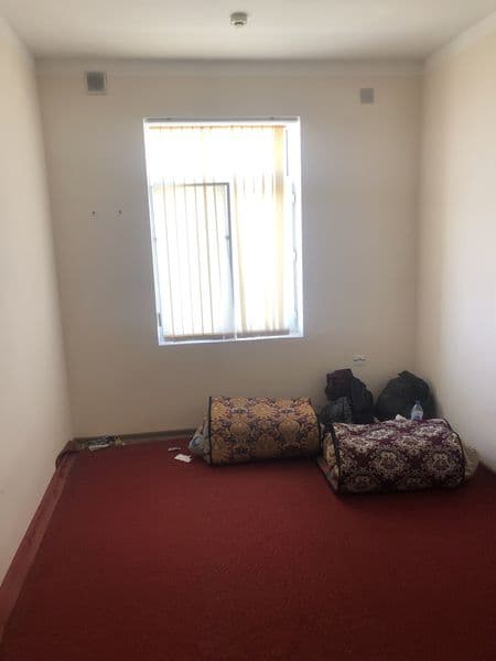 Сергели Дўстлик-2 канечкада  ЙИГИТЛАРГА битта хона берлади 1 — фото 2