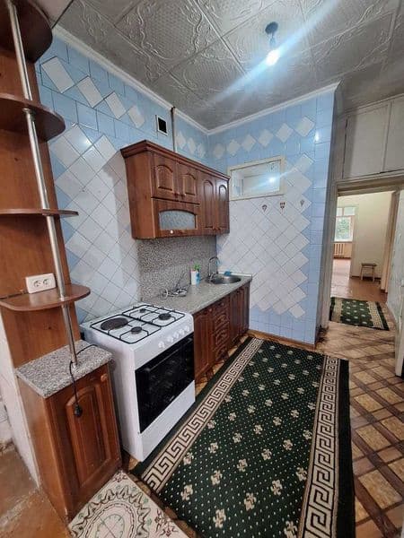 Аренда 2-х комнатная квартира 2/2/4  Кара камыш 1/4<br />
<b — фото 2