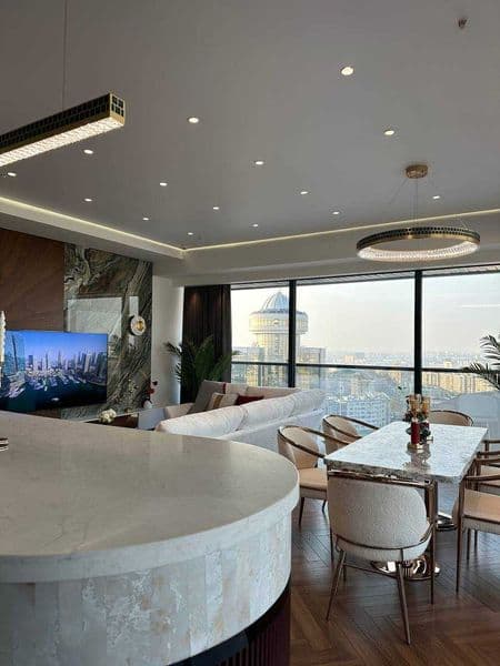 Жилой комплекс: NRG U-Tower<br />
Комнат: 3<br />
Этаж: 15<b