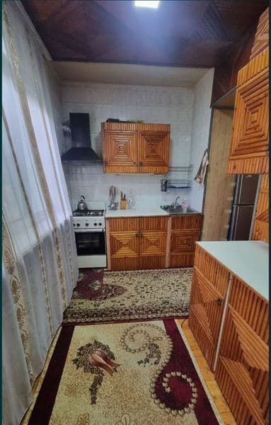 Mirzo Ulugʻbekda remonti alo uy ijaraga beriladi <br />
Orin