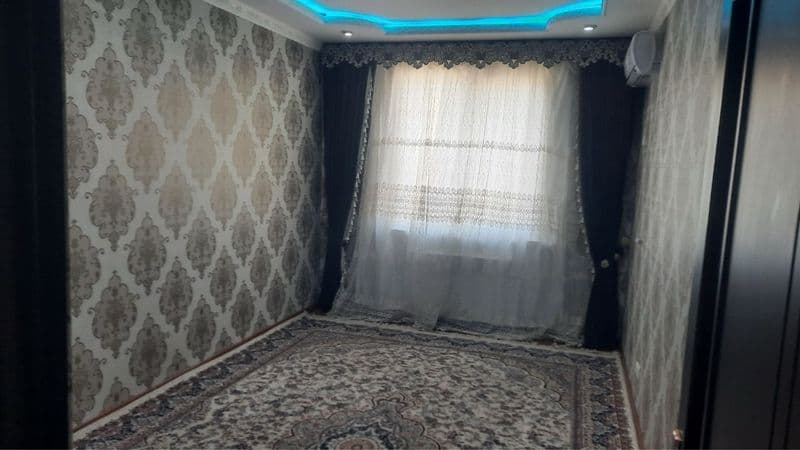 Сдаётся 1 комнатная на Чоштепа<br />
6 этаж 7-ми этажный дом