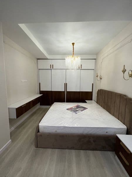 Отличное расположение дома - всё рядом - много магазинов, Це — фото 4