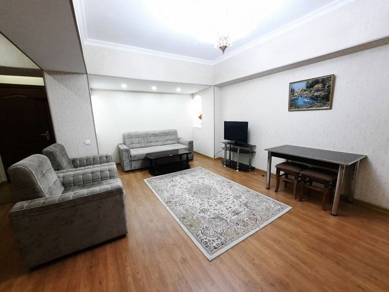 Сдается большая 1 комн.кв. переделанная в 2х по улице Афроси — фото 2