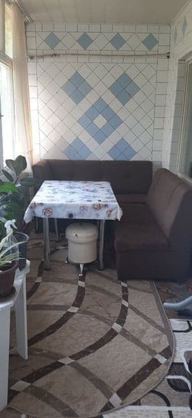 Юнусабад 14 кварталда 2 хона уй оилага ижарага берилади. Кор