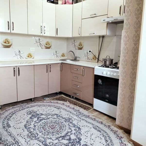 Сдаю квартиру на юнусабад 19<br />
Ориентир: Чайка <br />
2 