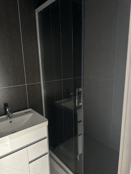 Сдается в аренду просторная 3-комнатная квартира в новострой — фото 3