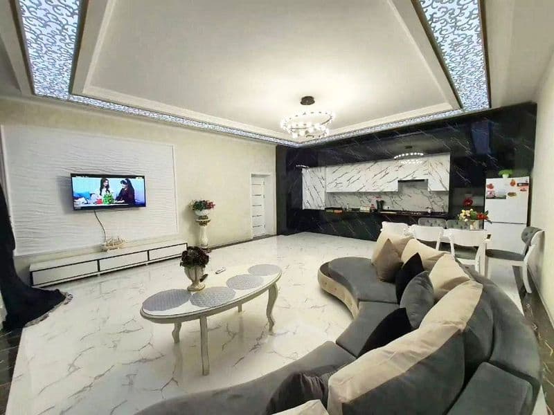 Удобное расположение, рядом метро и остановки общественного  — фото 3