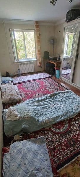 Srochna bolaga kv bor Chilonzor metro Nizomiy yonida ikki ho