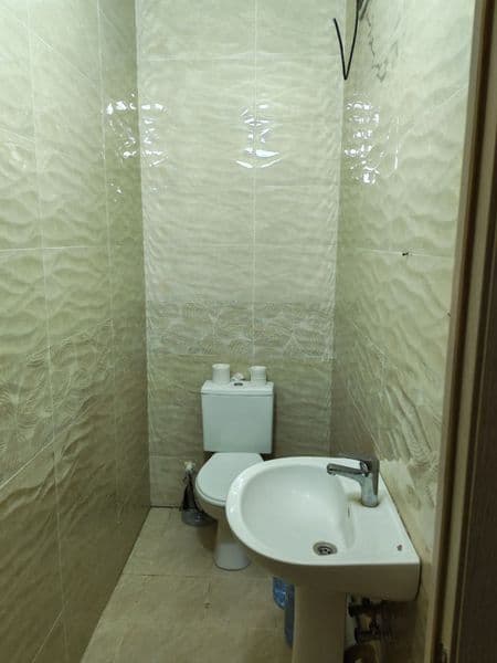 Yakkasaroy tumanida, Oybek metrosi yonida 2 xonali shinam va — фото 3