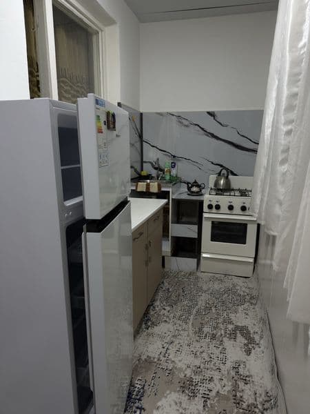 Сдается 2х переделанная в 3х комнатную квартиру.<br />
Мирзо