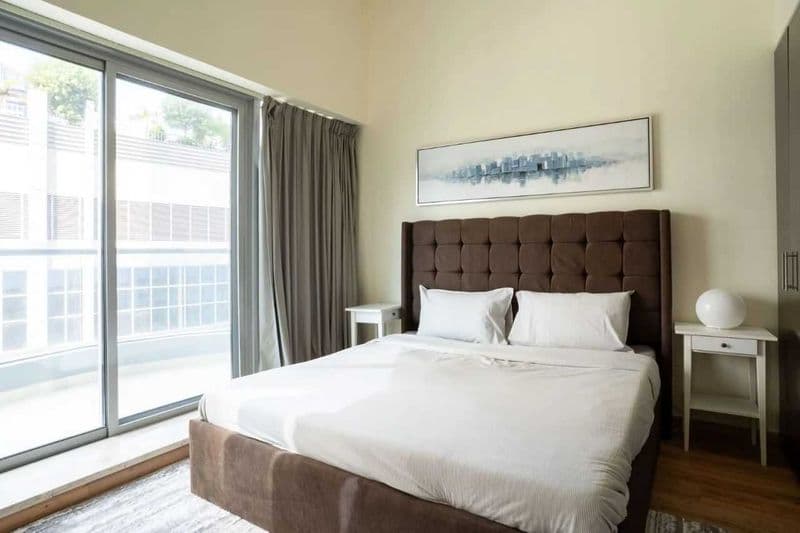 2 комнатную квартиру на 8 этаже,<br />
В квартире есть все н