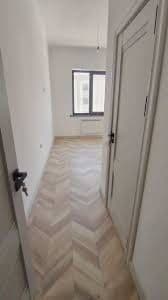 Ijaraga beriladi novostroyka sergeli moshina bozor yangi dom