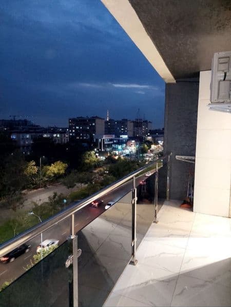 Сдаётся 2х комнатная студия от собственника. Новый дом со вс