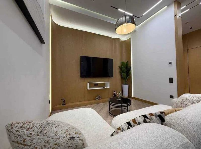 Район: Чиланзарский<br />
Адрес: Новза Метро<br />
<br />
•  — фото 3