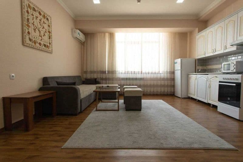 Сдаётся квартира на Глинке<br />
Ориентир - 8-Роддом<br />
Г — фото 2