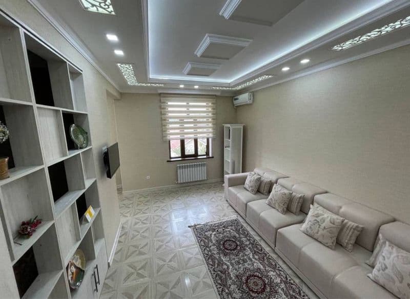 Максим Горький<br />
Чайхана Салом<br />
2/4/5<br />
Новостр — фото 2