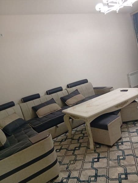 Район - Алмазарский<br />
Ориентир - Сити<br />
Комнат - 2<b