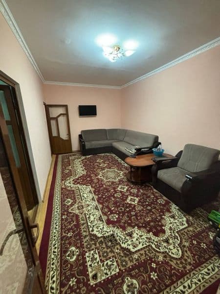 Мирзо улуғбек тумани Феруза массивида 1/2-хона қилинган квар