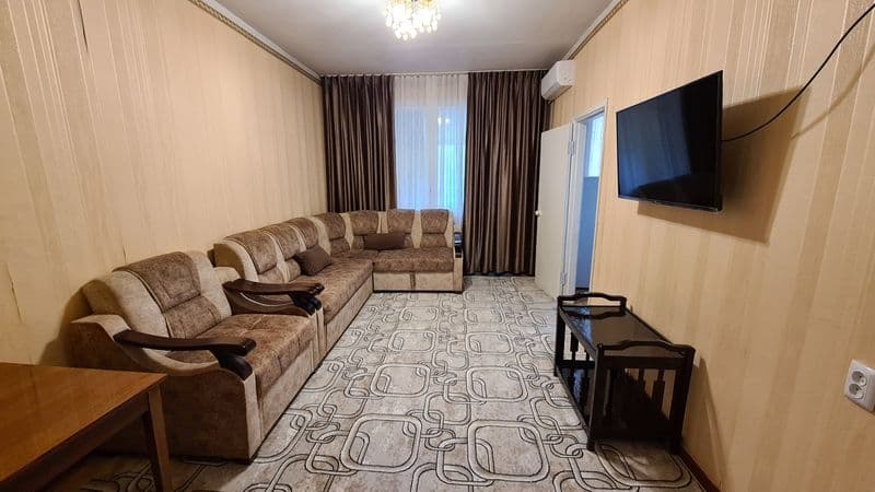 Сдаётся своя 2х комнатная квартира на Чиланзар-10 2/3/4  для