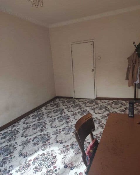 Assalomu alaykum hammaga <br />
Doimiy turadigan oʻqiydigan 