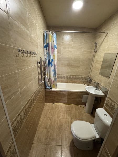 xonalar soni 4ta, oshxona,va 2ta sanuzel 1-qavatda dvuxetajn — фото 2