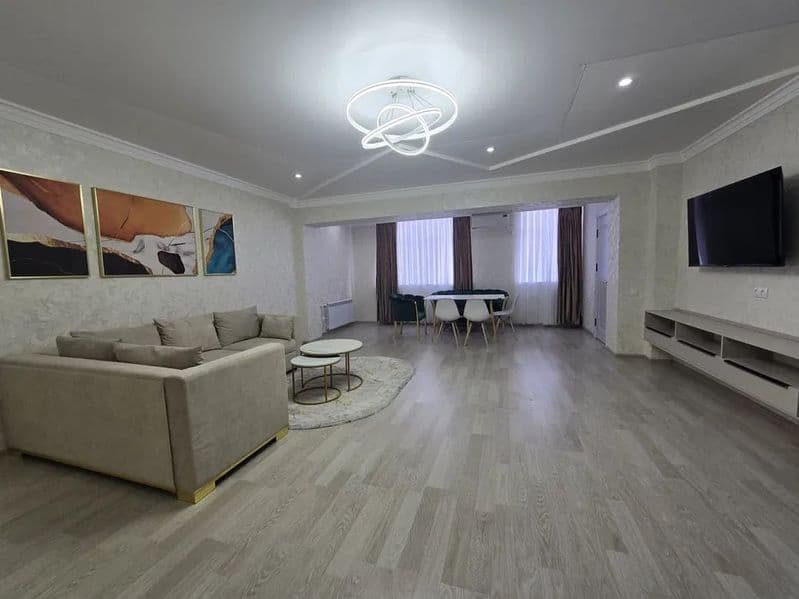 Сдаётся шикарная 2-комнатная квартира <br />
<br />
• Район: — фото 2