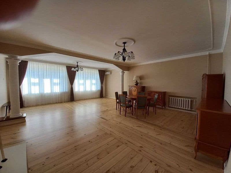 Сдаётся новая  квартира в попугайчиках<br />
Ориентир - Масс