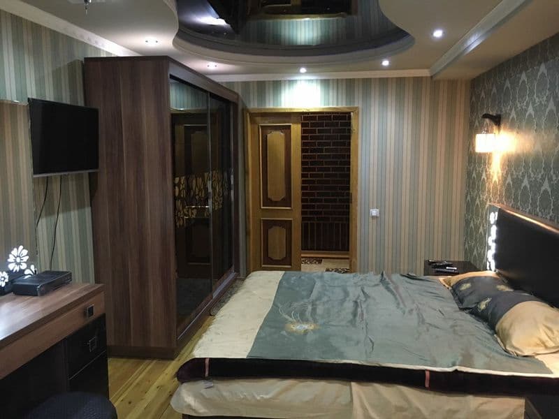 м. Дружба народов | 3-ком | 96 м² | 4/9 | 1000$<br />
<br /> — фото 3