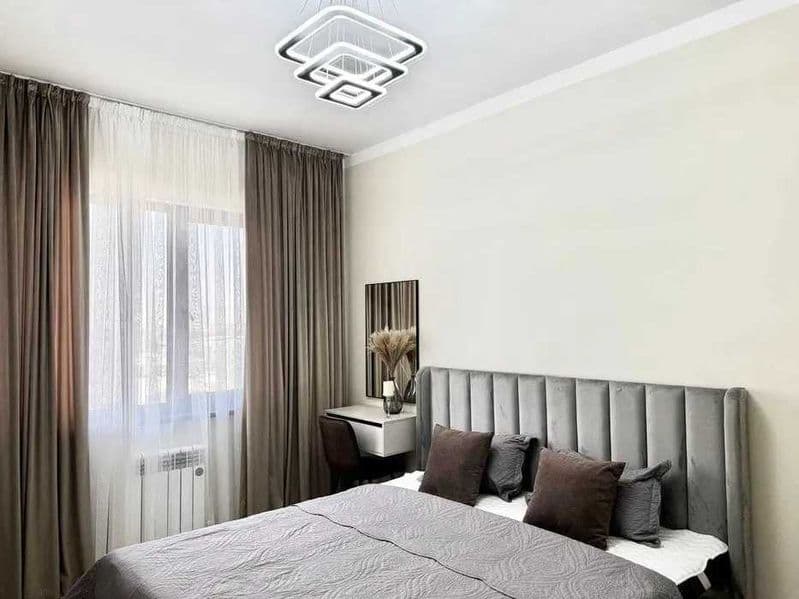 Район: Яшнабадский<br />
Адрес: Кадышева<br />
<br />
• Комн