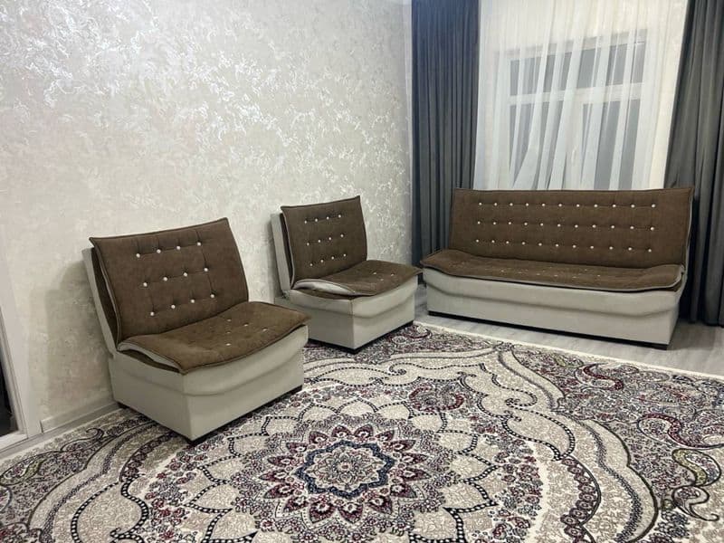 Юнусабад - 17  1-комнатная квартира на 4-этаже 5-этажного до