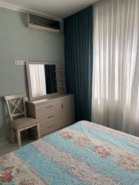 Отличное расположение дома - всё рядом - много магазинов, Це — фото 4