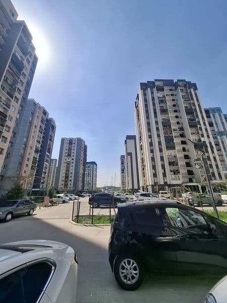 Arenda kvartira Yashnabod tumani Olmos Navastiroyka 3xona 3e