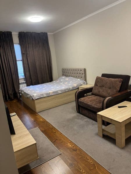 Maxtumquli koʻcha gren park turar joyda 1 xonali uy yaxshi i