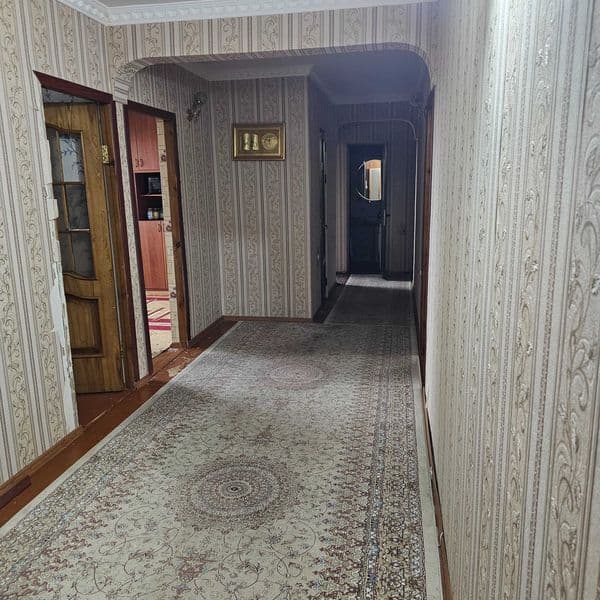 Remonti orta bolagan kvartira juda yaxshi joyda joylashgan k — фото 2