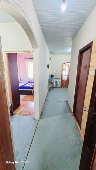 Yunusabod 9mavze Alfraganus oldida kavartira bor 1ta bolla o