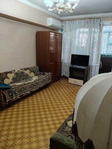 Юнусобад 4 квартал. 3/1/4 этажка, кирпич, ориентир Мегоплани — фото 2