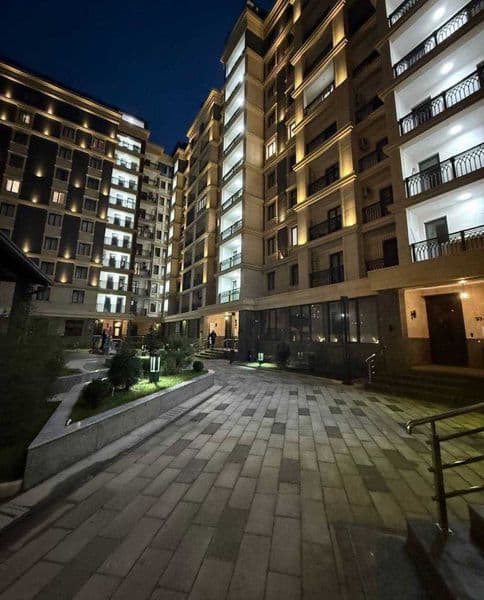 Жилой комплекс: Kislorod<br />
Комнат: 3<br />
Этаж: 3<br />