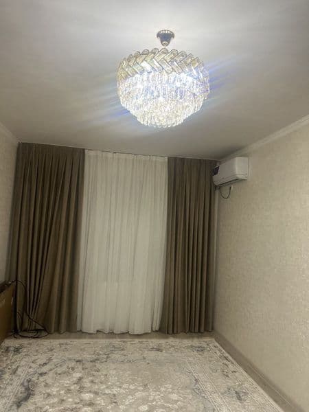 Мтрзо Улугбек массив Чимган <br />
2 комнатная <br />
4 этаж