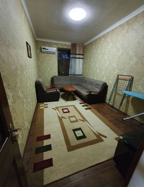 Новомосковская 2/2/4 кирпичный дом, не торец, балкон 2×3.<br — фото 2