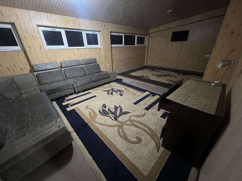 яхши шароитли жойларимиз бор центрда олмазор туман.да 150 кв